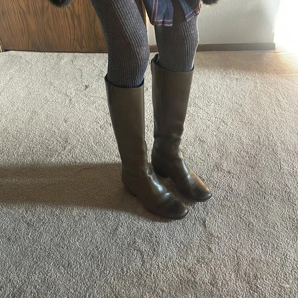 Olive Green Cole Haan Boots 8 - Picture 8 of 9